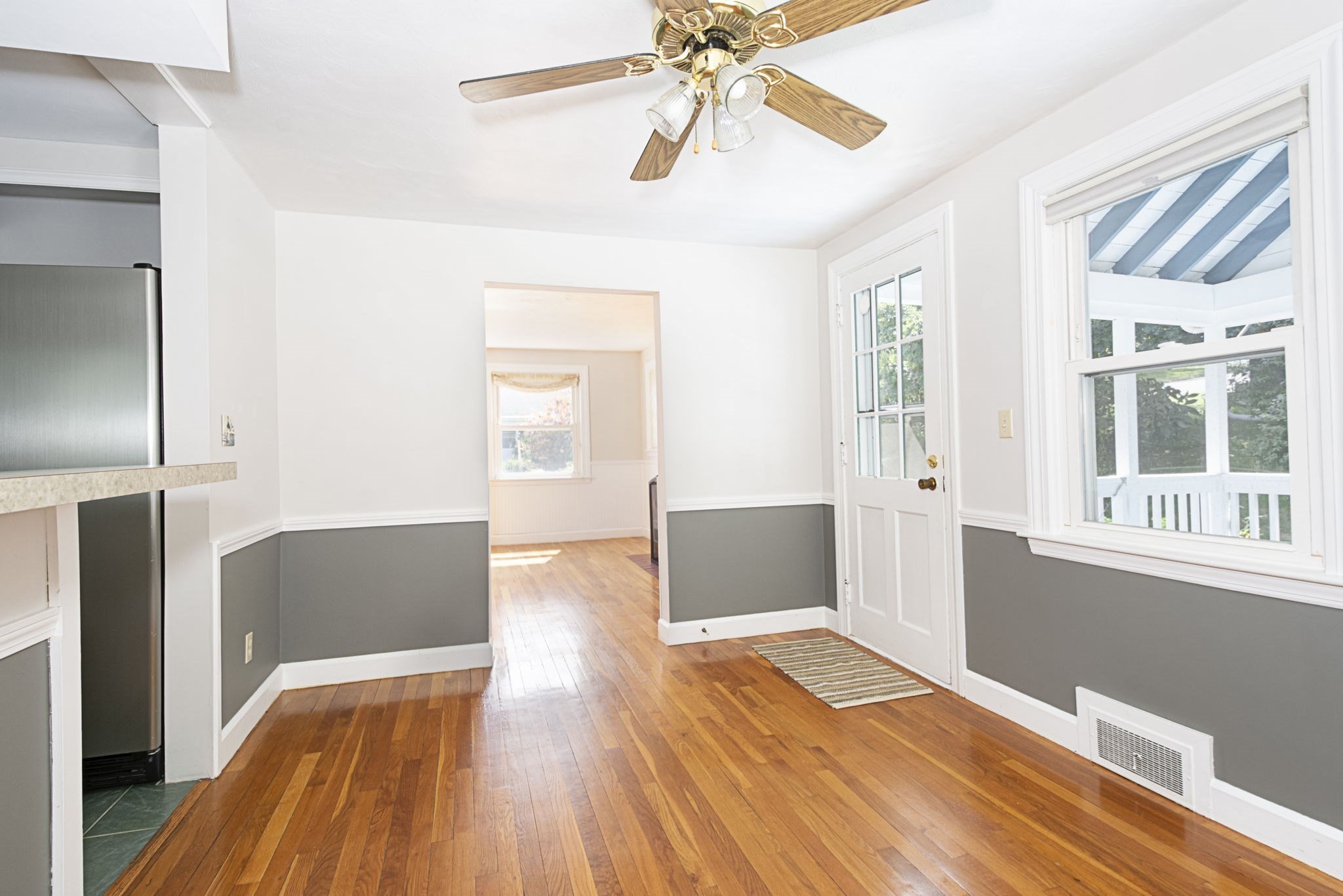 10 Farview Ave Property Photo 10