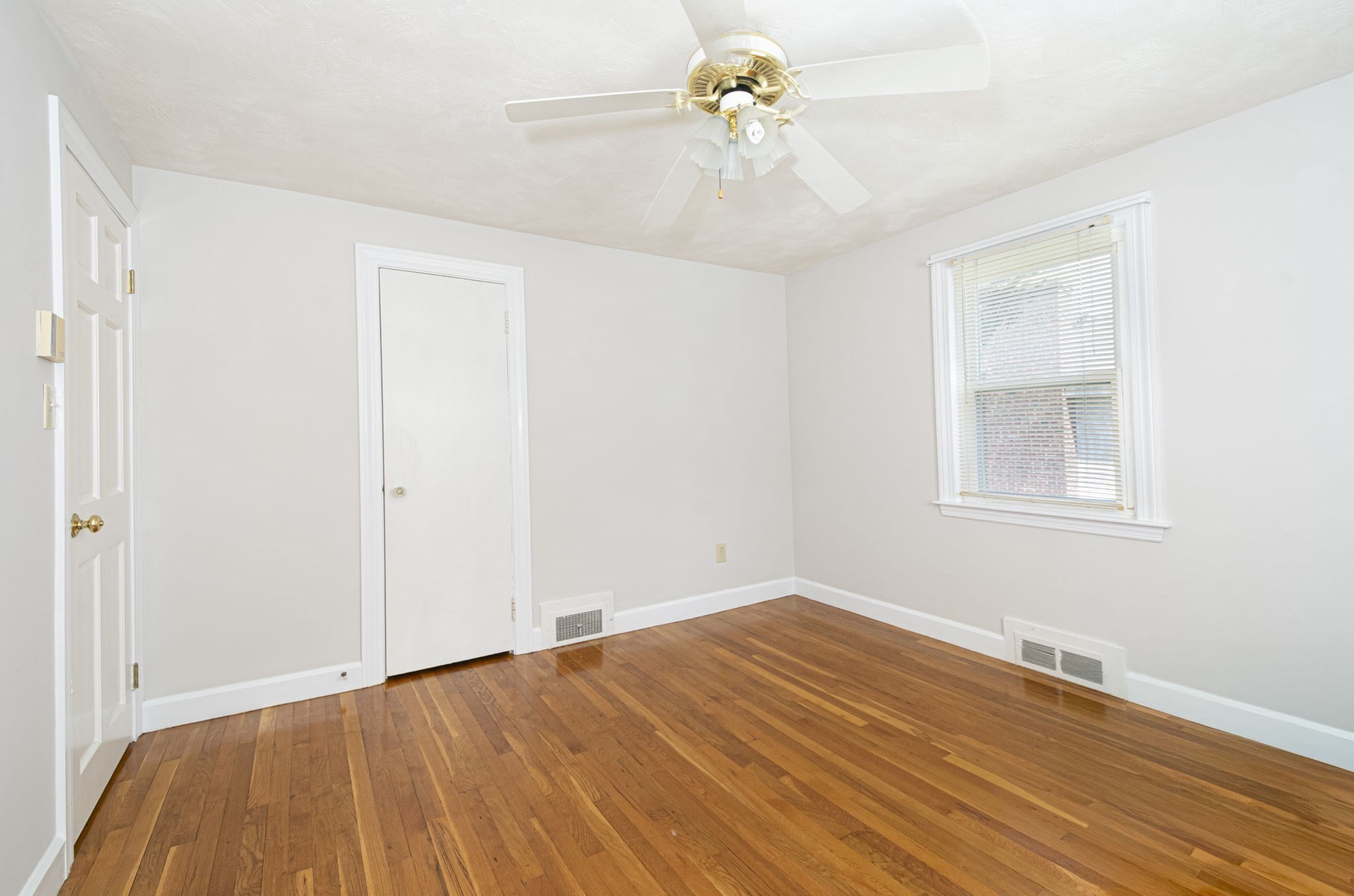 10 Farview Ave Property Photo 18