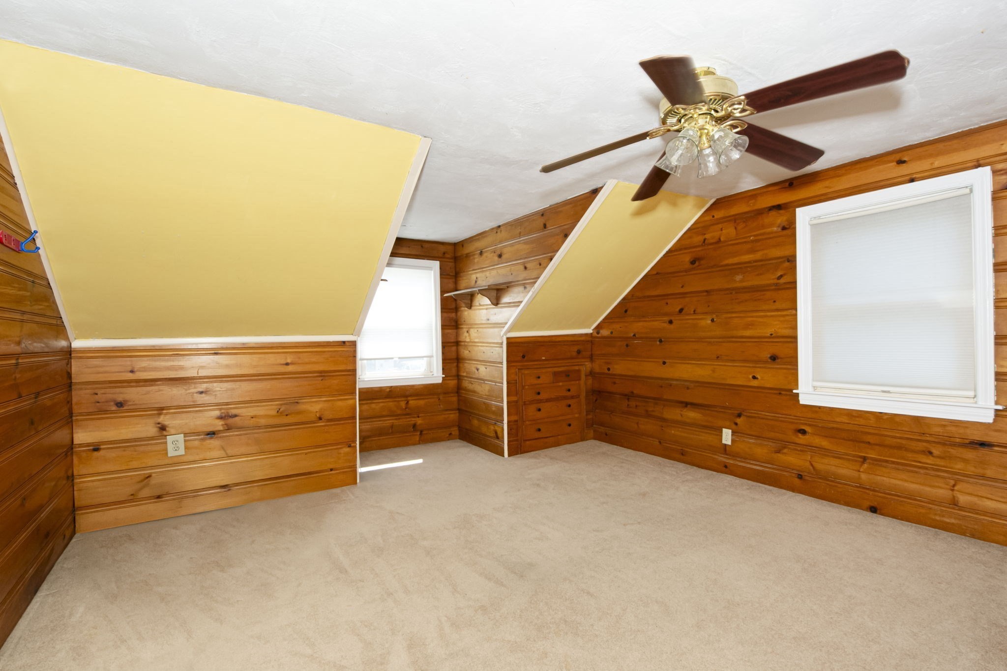 10 Farview Ave Property Photo 19