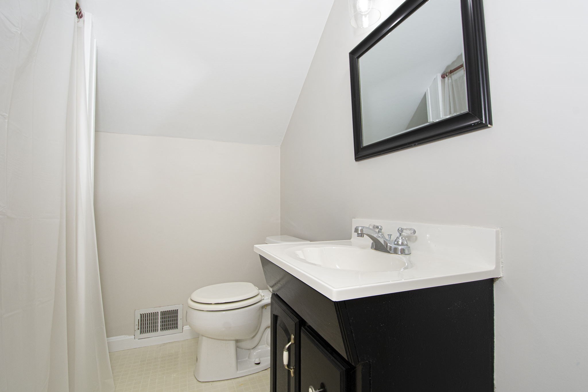 10 Farview Ave Property Photo 21