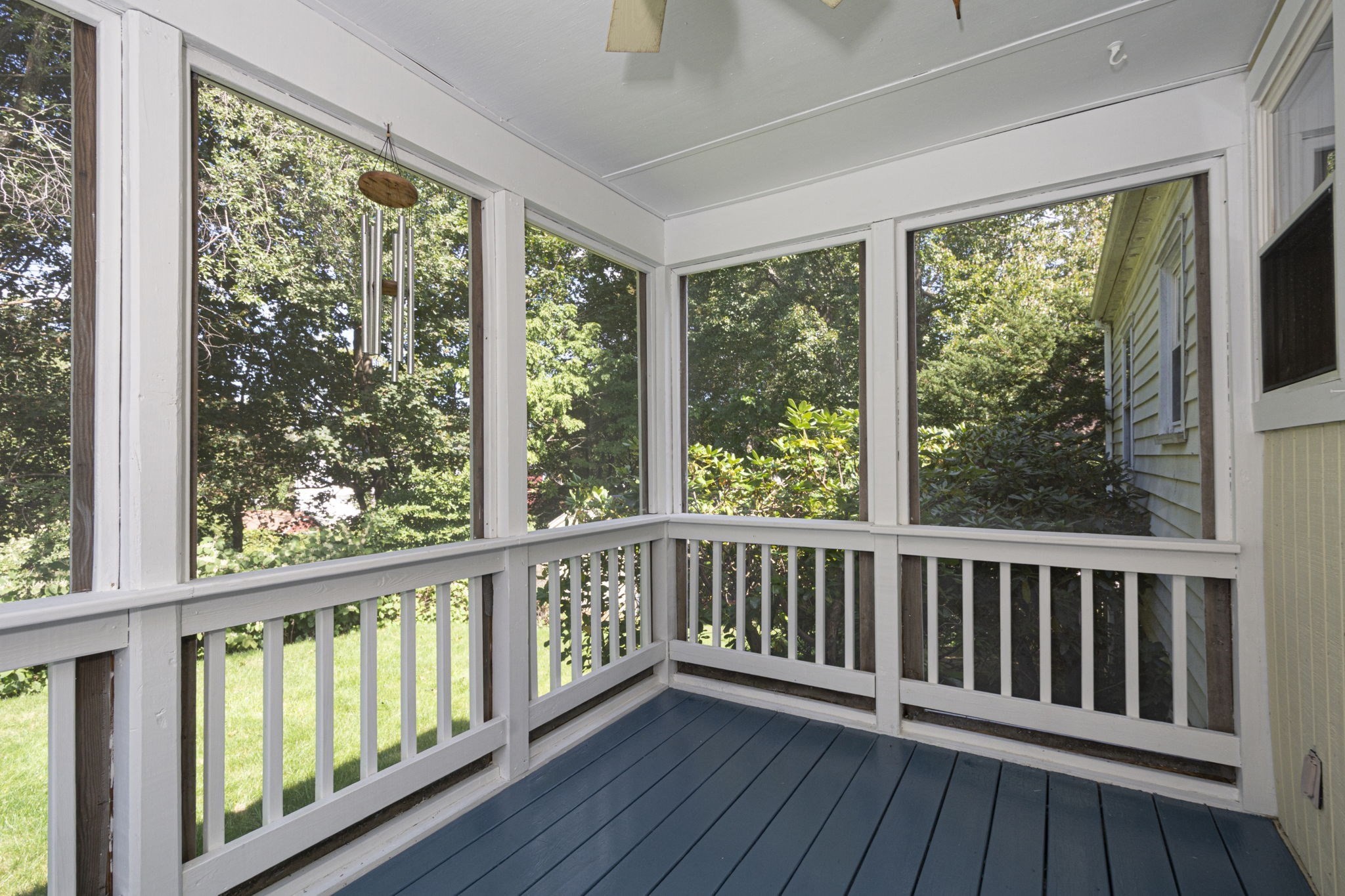 10 Farview Ave Property Photo 24