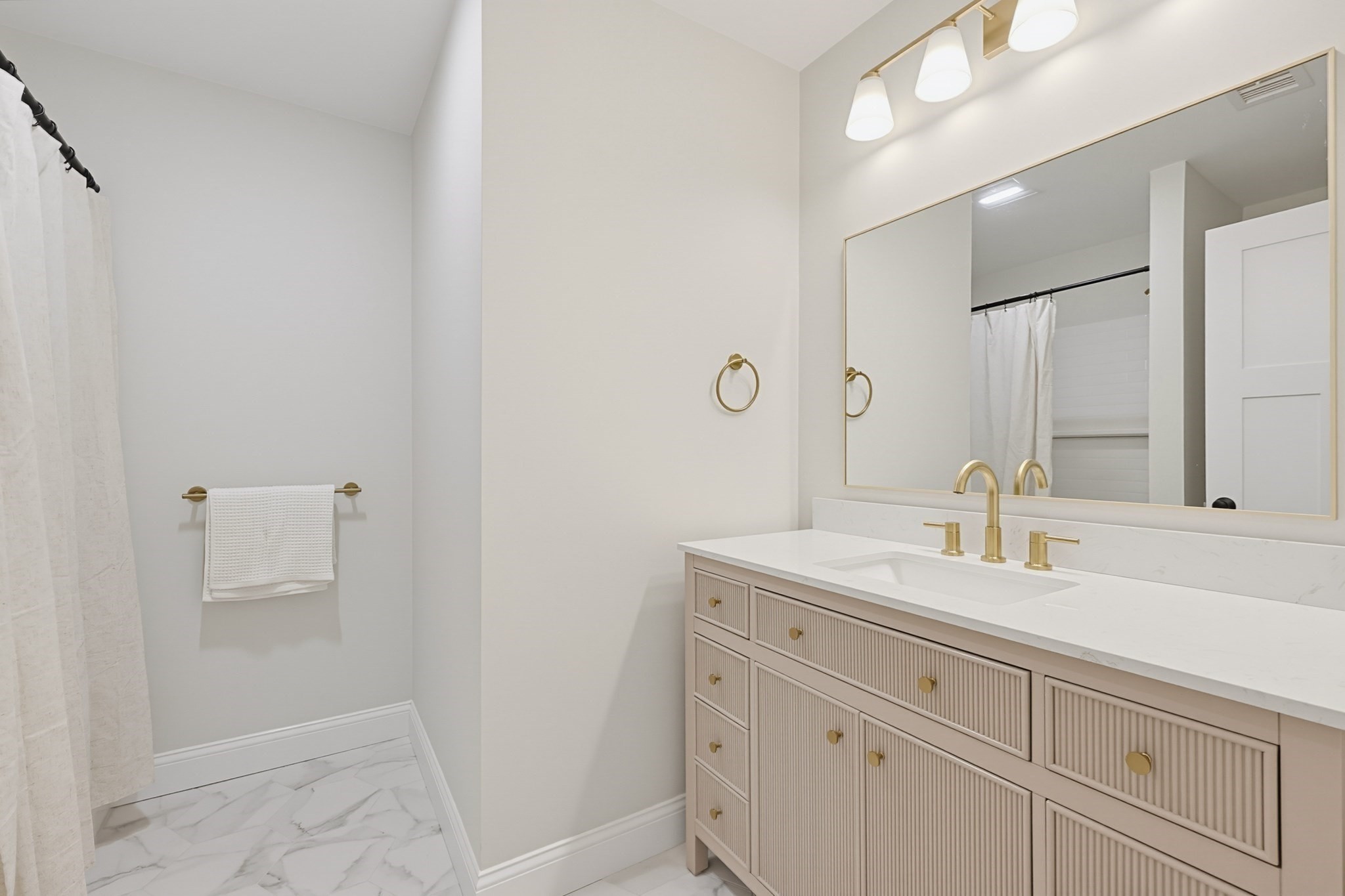 21 Dwinell Road # B Property Photo 33