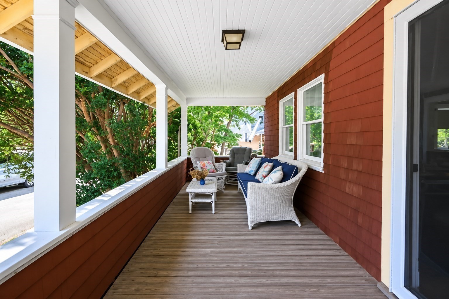 117 Spring St Property Photo 4