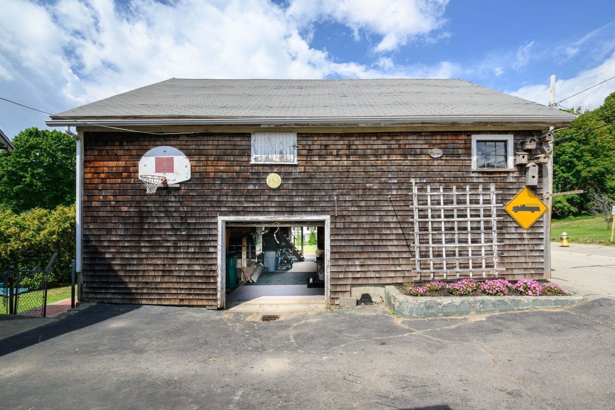 117 Spring St Property Photo 7