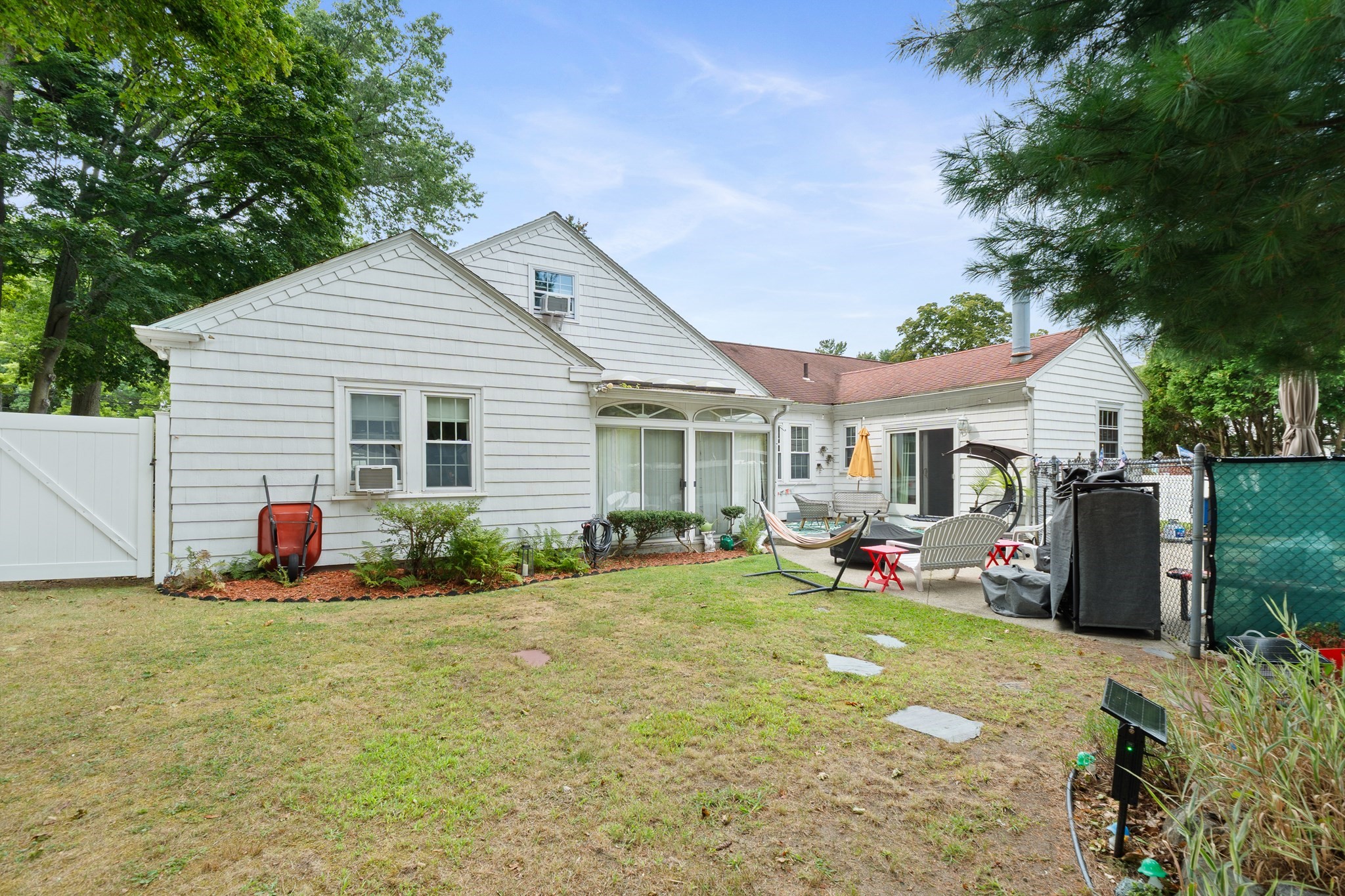 163 Oakside Ave Property Photo 40