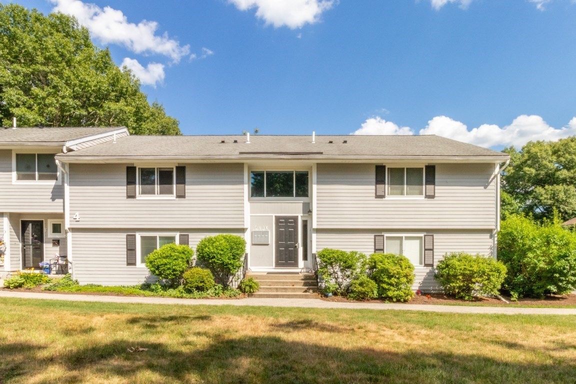 4 Beals Cove Rd # G Property Photo 1