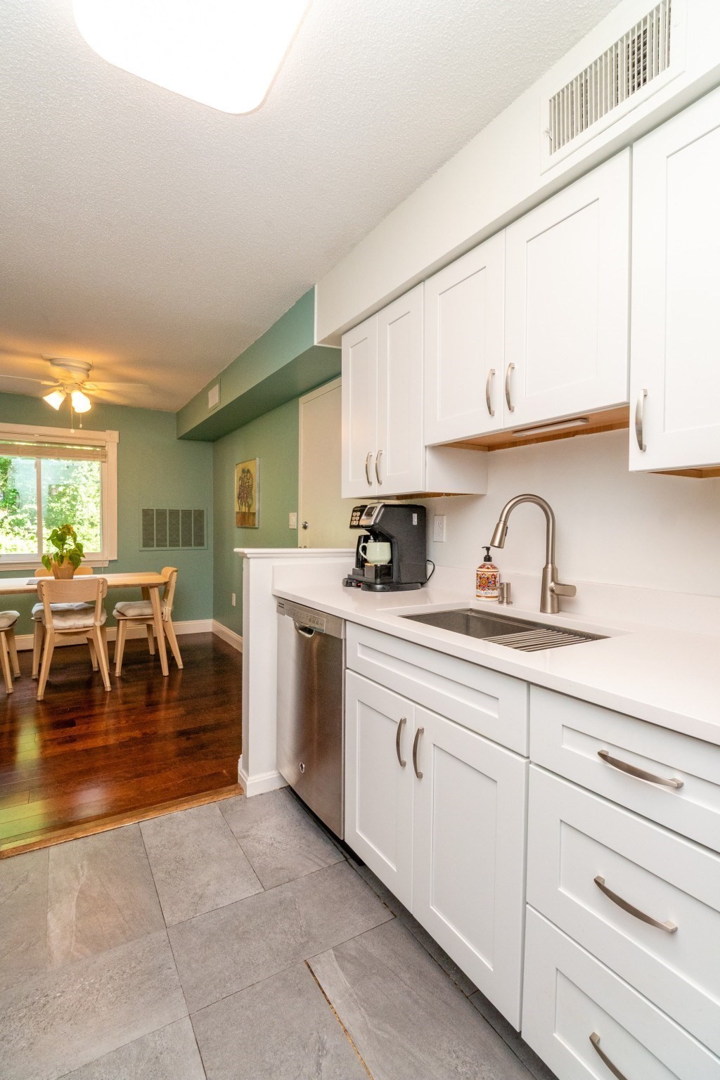 4 Beals Cove Rd # G Property Photo 13