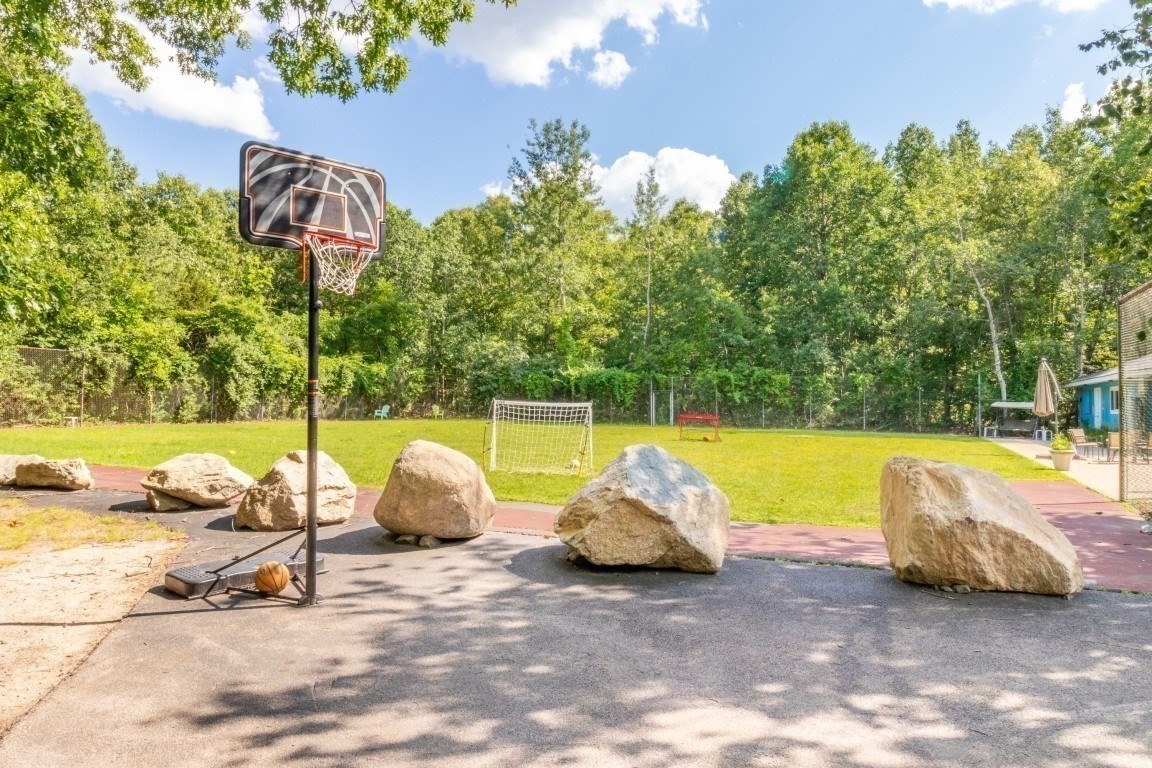 4 Beals Cove Rd # G Property Photo 23