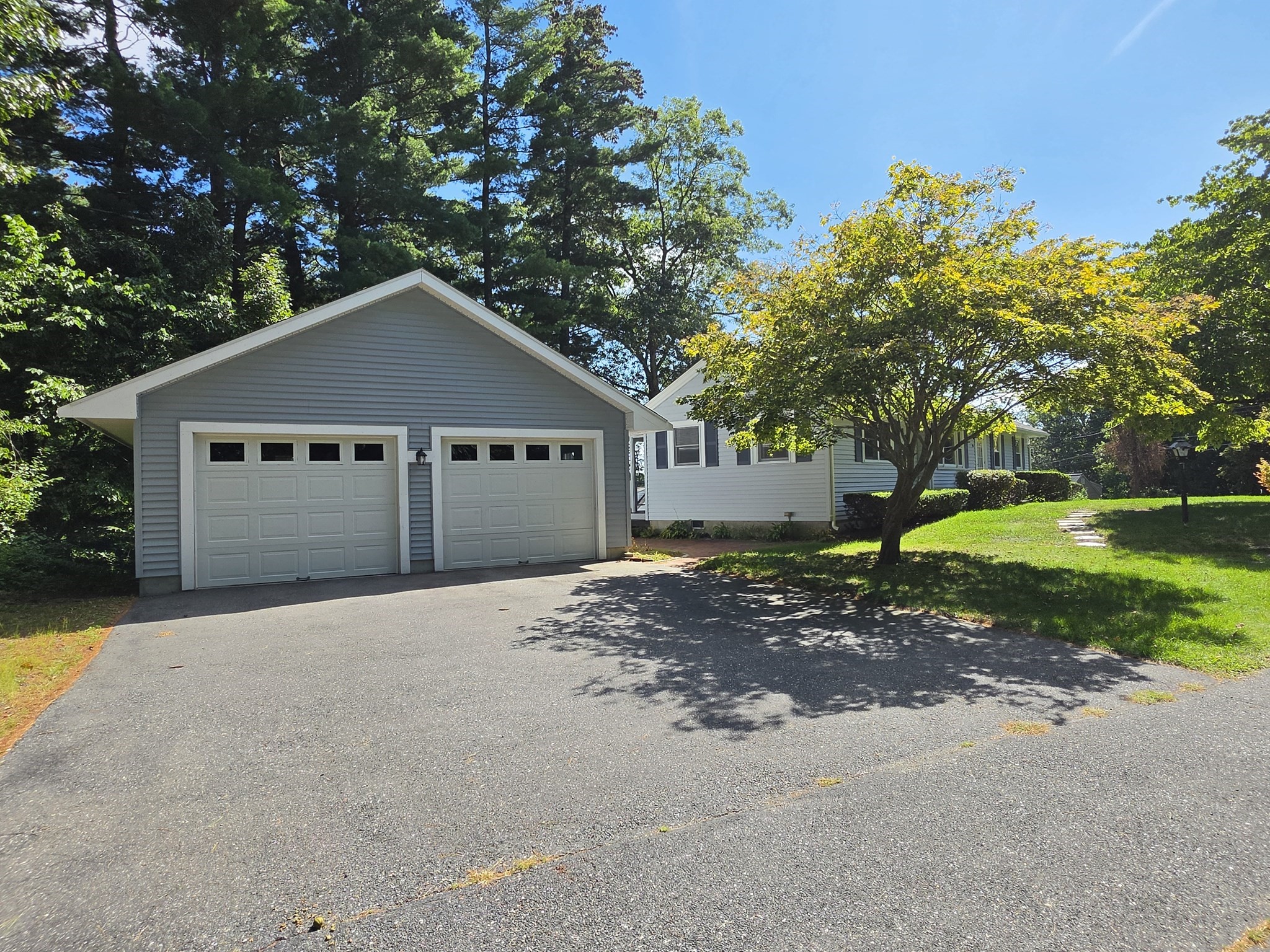 55 Pine Hill Rd Property Photo 3