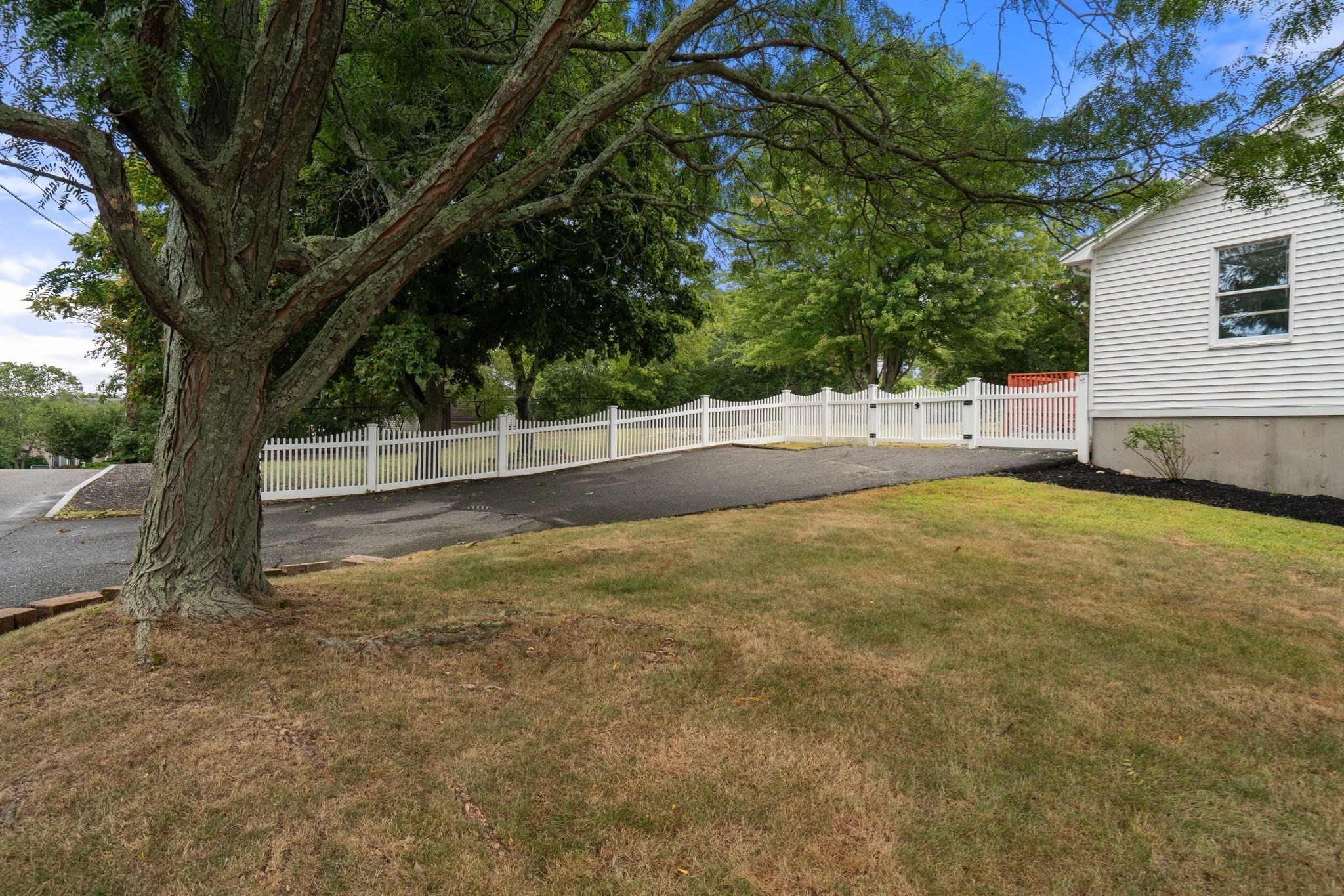 14 Glenn Ave Property Photo 23