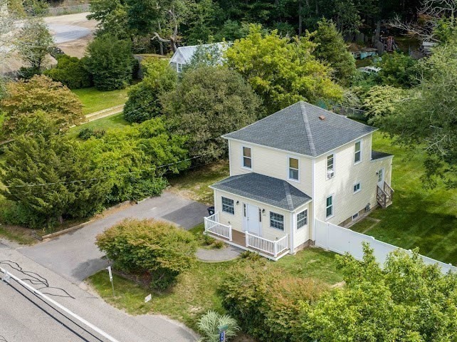 275 Holmes St. Property Photo 4