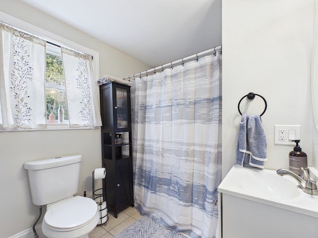 275 Holmes St. Property Photo 16