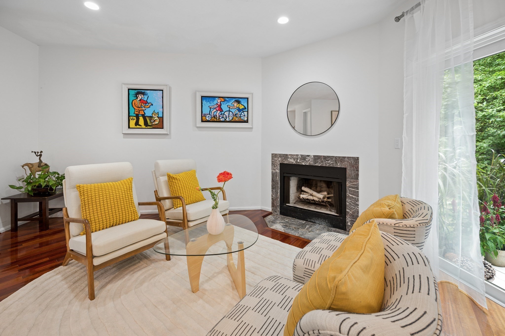412 Parker St # O Property Photo 2