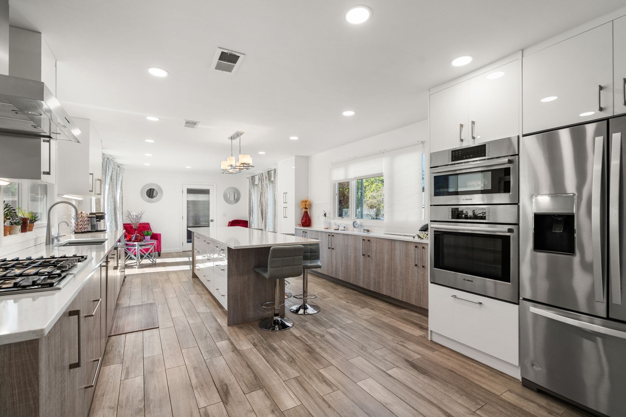 581 California Property Photo 1