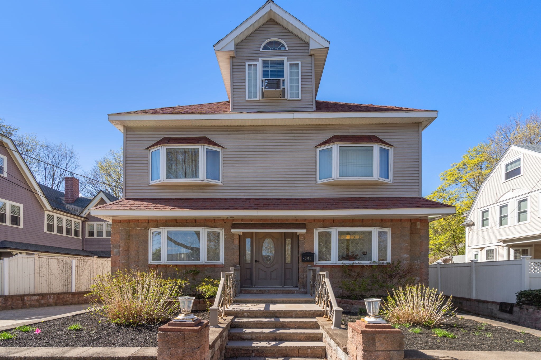 581 California Property Photo 18