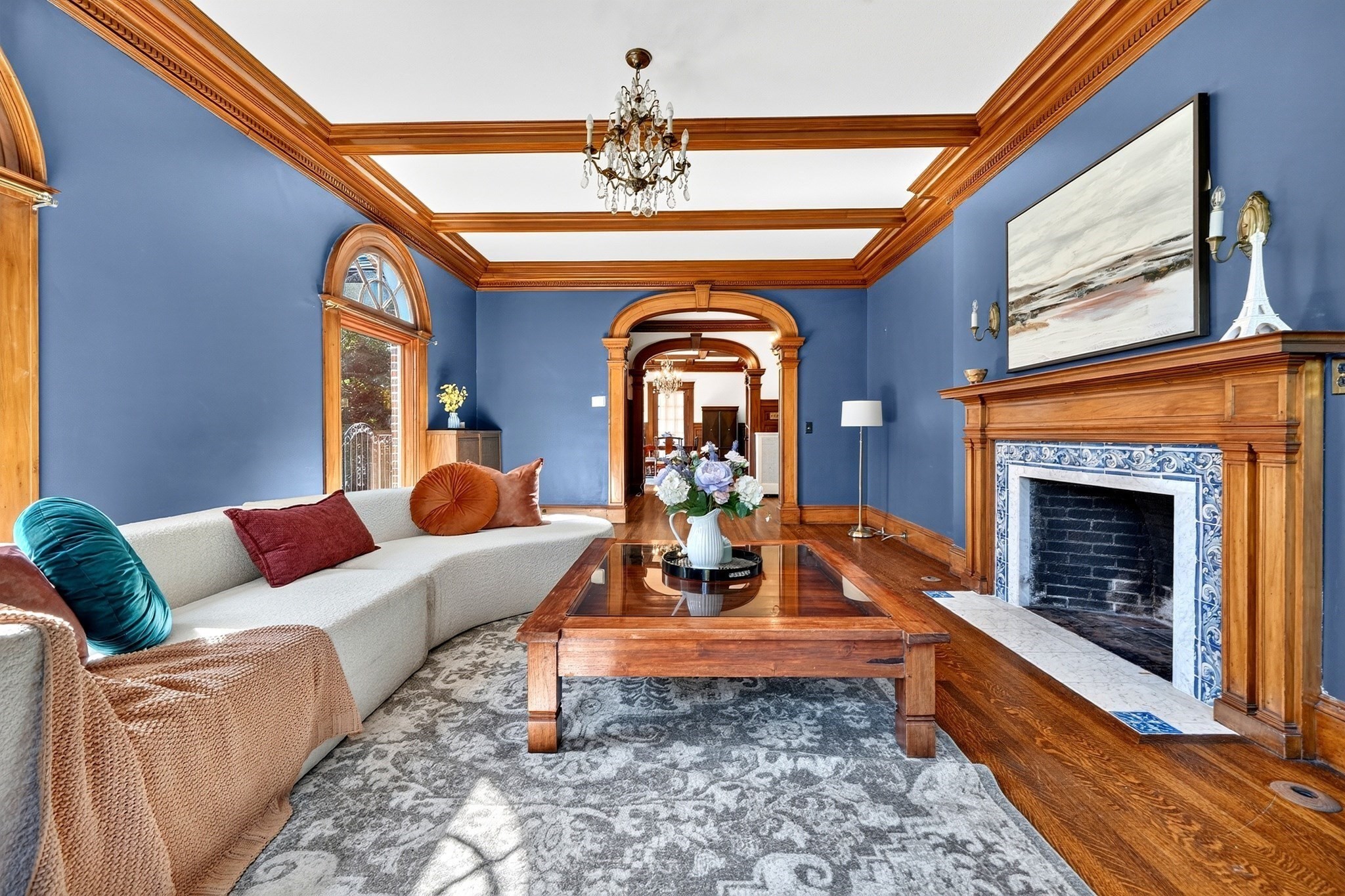 127 Commonwealth Ave Property Photo 3