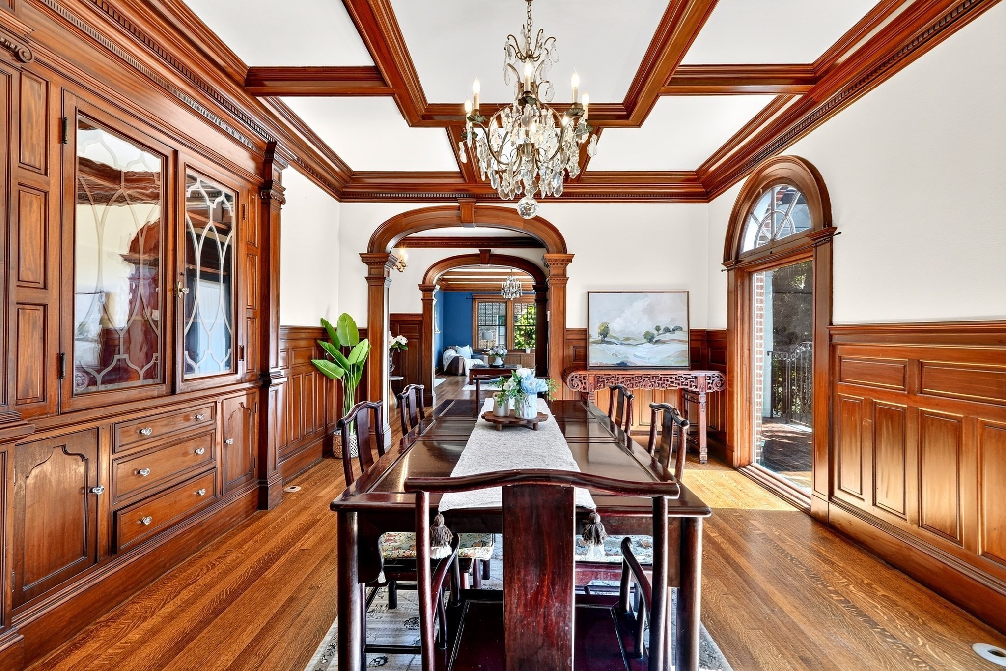 127 Commonwealth Ave Property Photo 6
