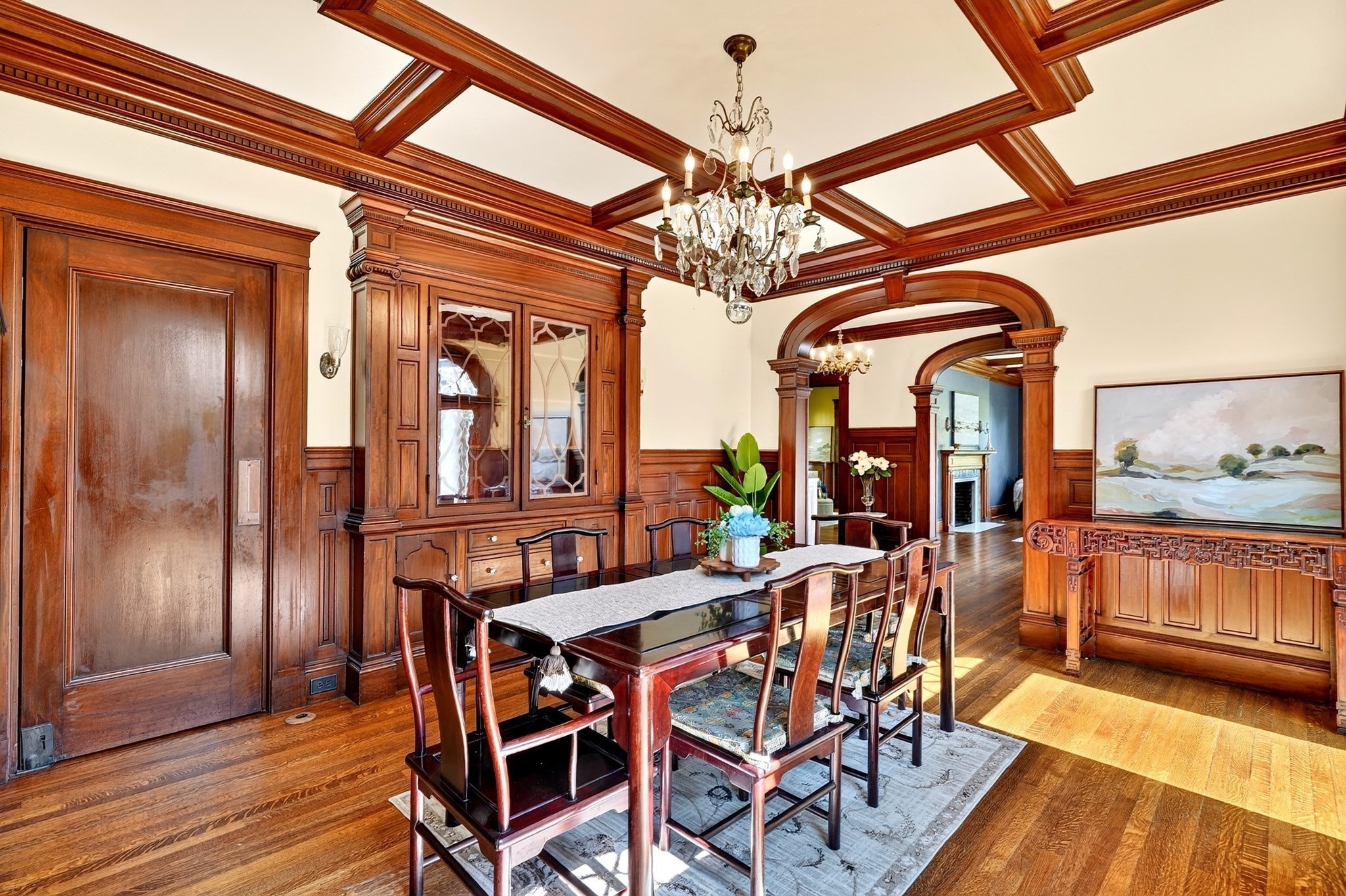 127 Commonwealth Ave Property Photo 7