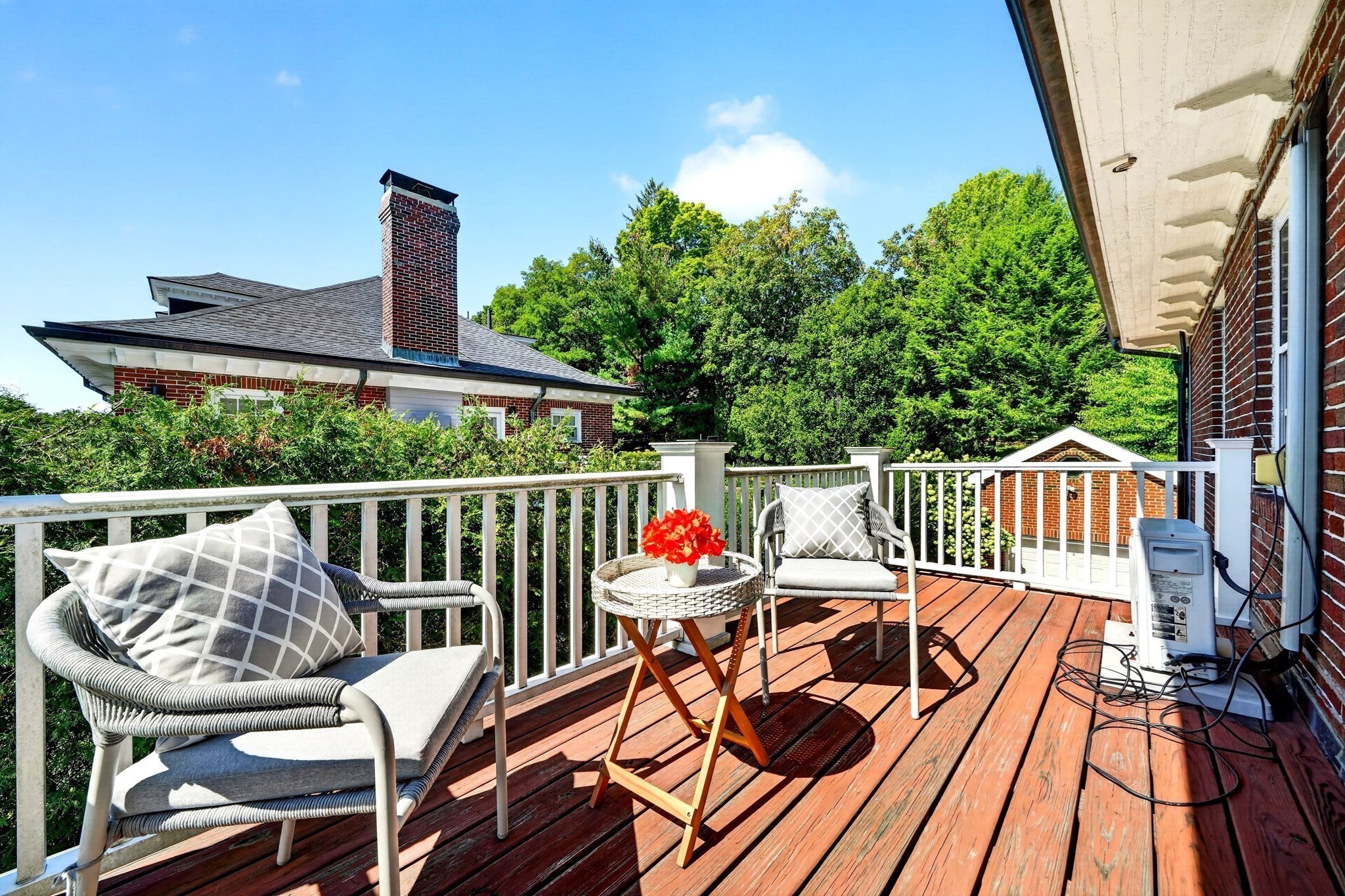 127 Commonwealth Ave Property Photo 21