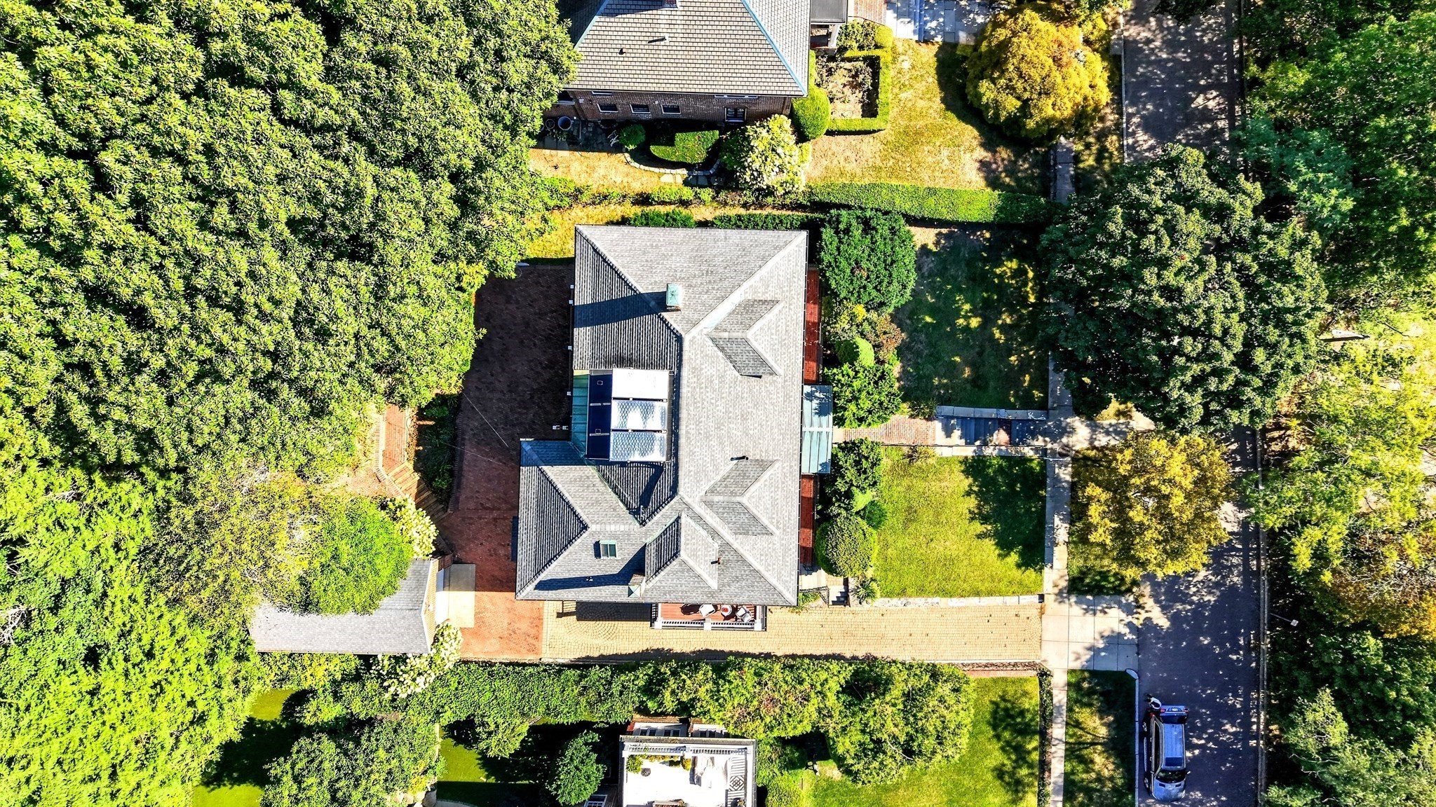 127 Commonwealth Ave Property Photo 37