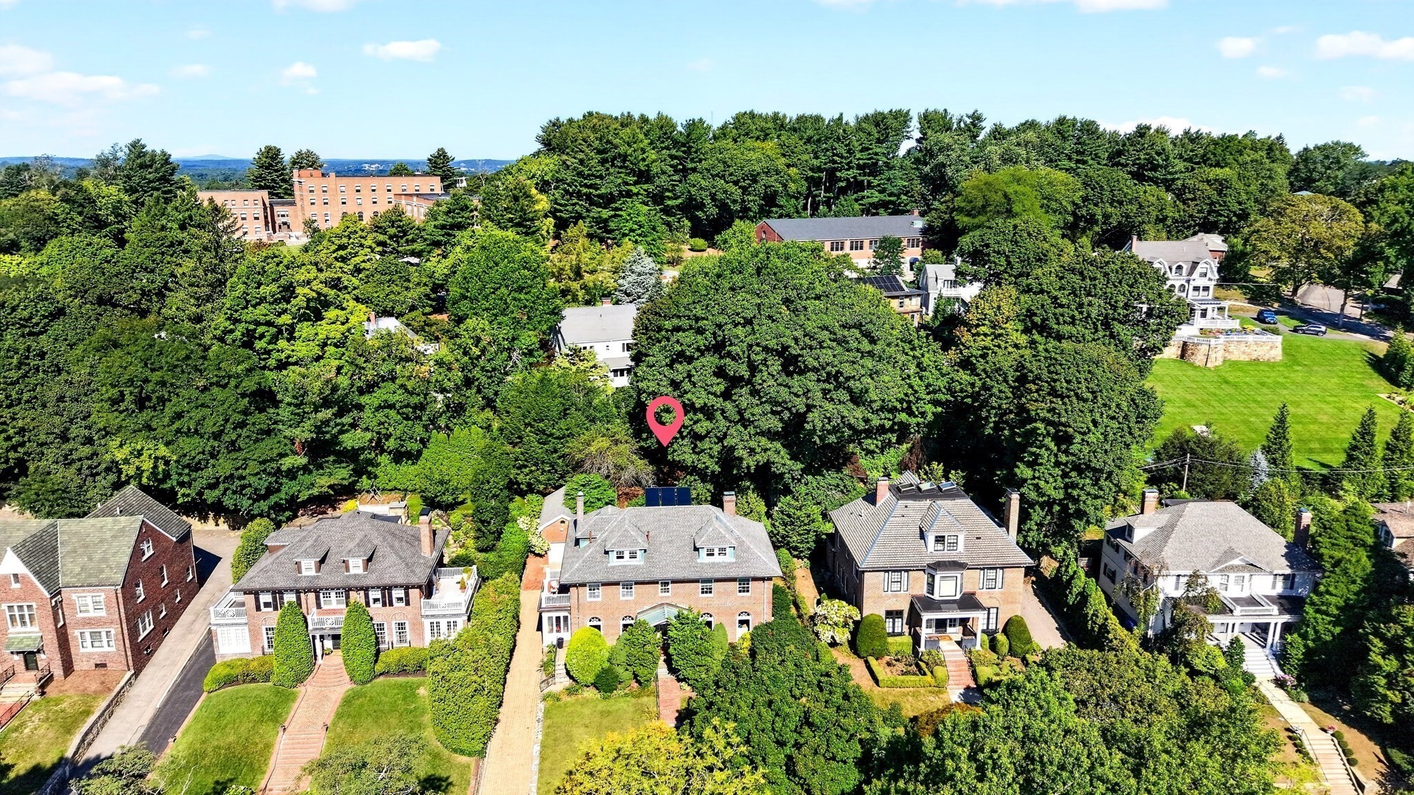 127 Commonwealth Ave Property Photo 38