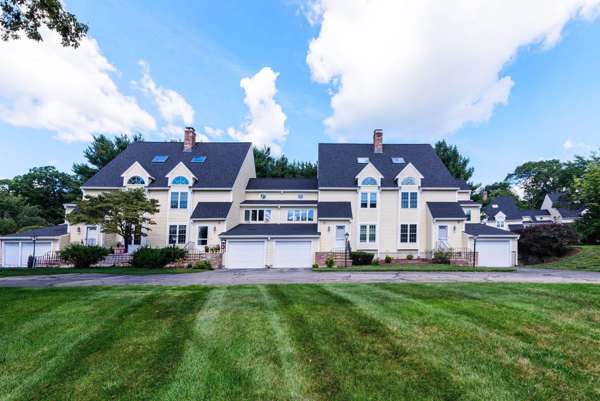 29 Oak Knoll Dr. # 29 Property Photo 3