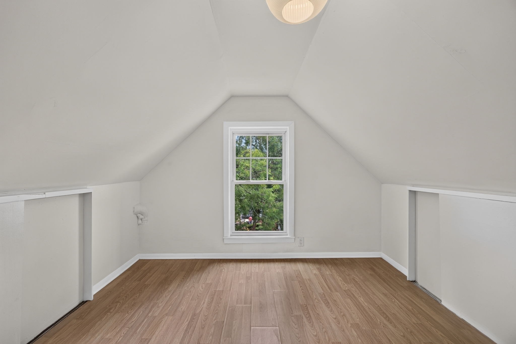 94 Monument St Property Photo 24