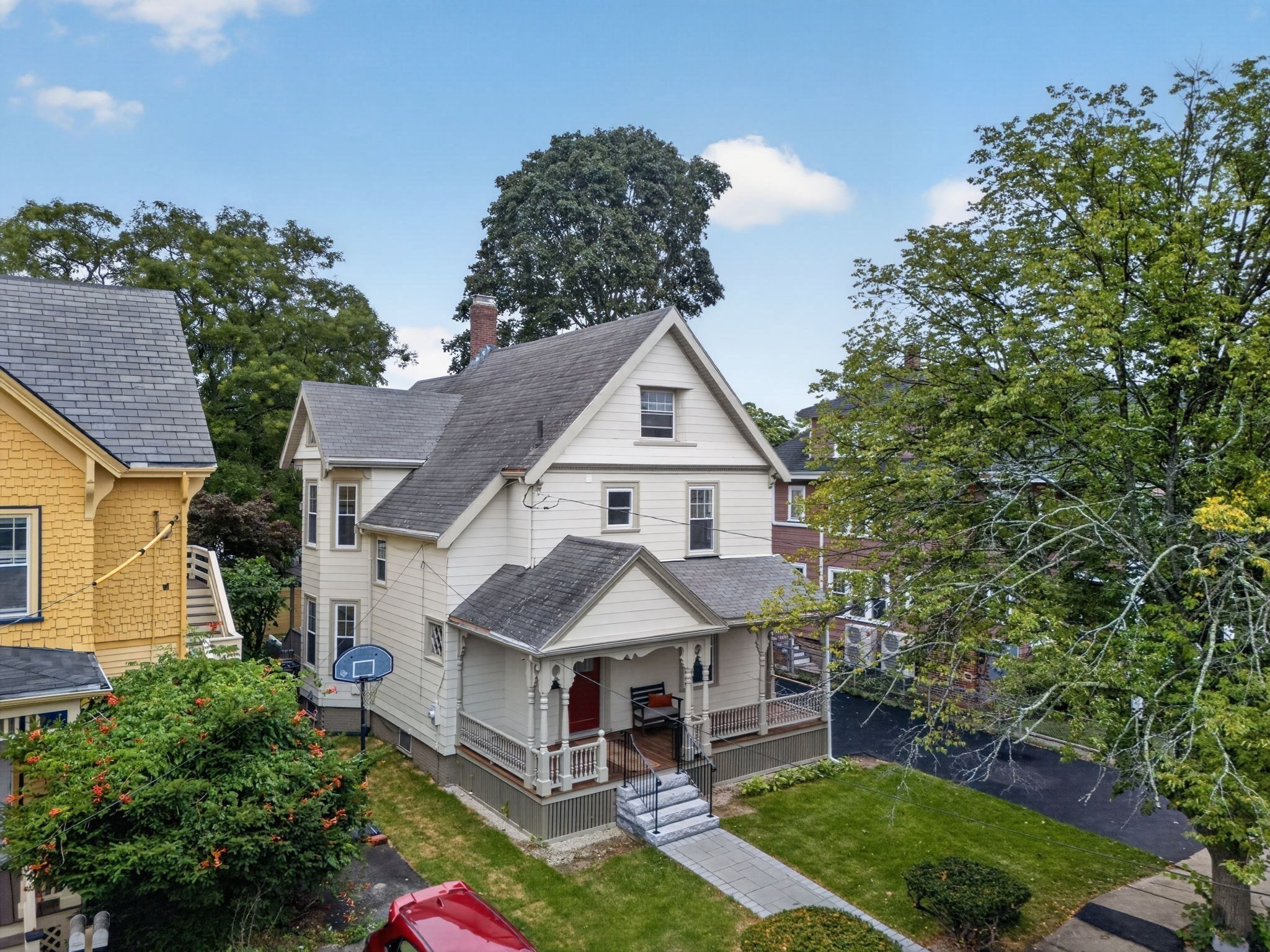 94 Monument St Property Photo 27