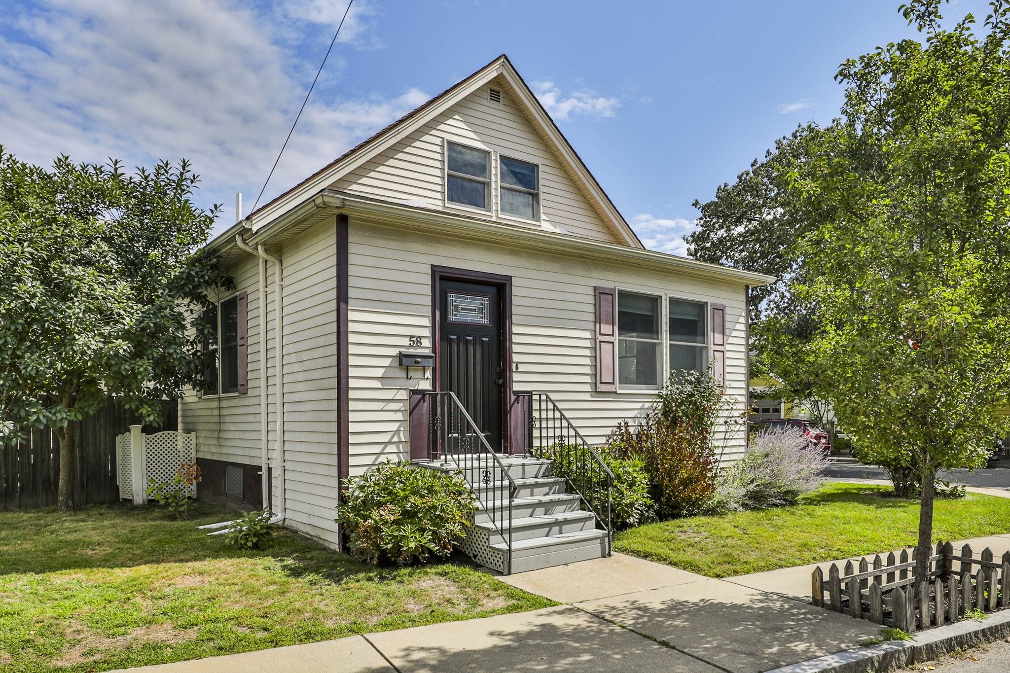 58 Charnwood Rd Property Photo 1