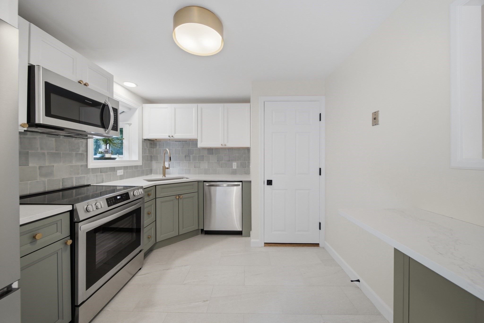 157 Marks St Property Photo 15