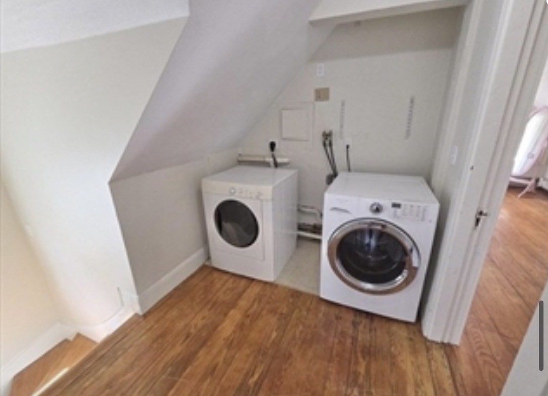 42 Grampian Way # 3 Property Photo 8