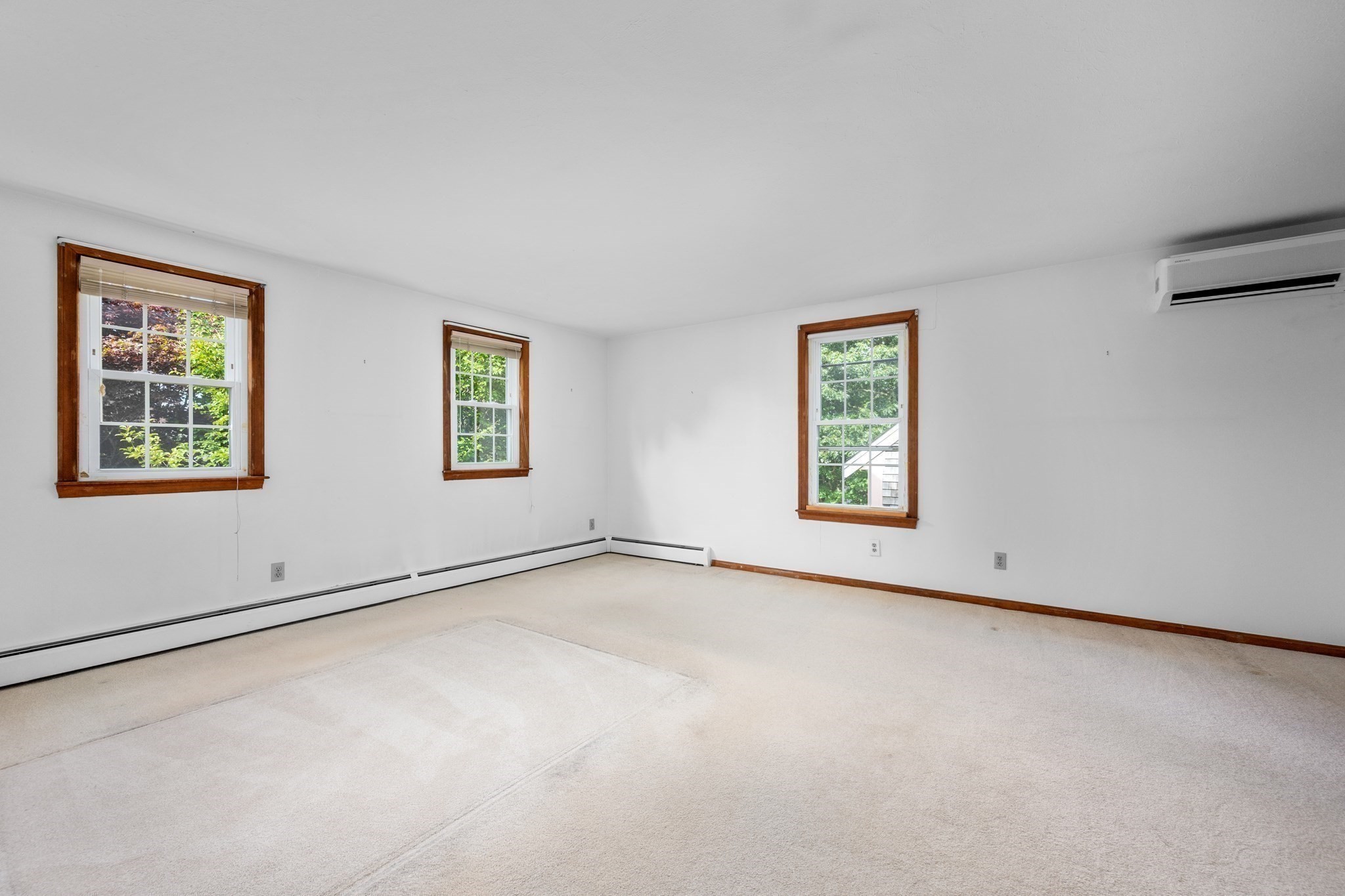 31 Old Village Rd Property Photo 22