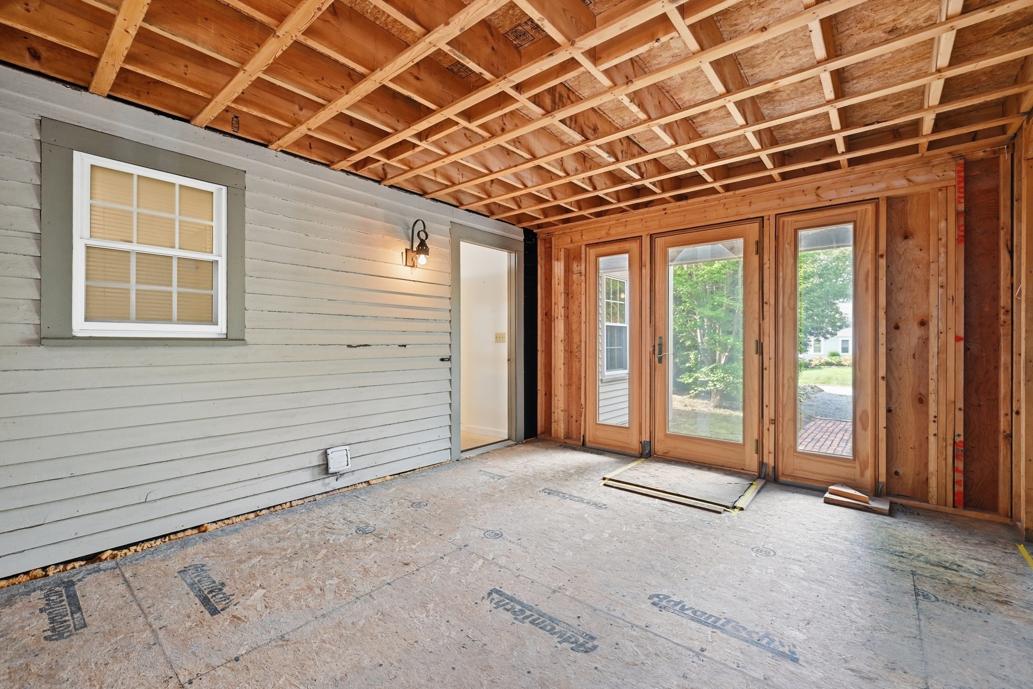 31 Old Village Rd Property Photo 29