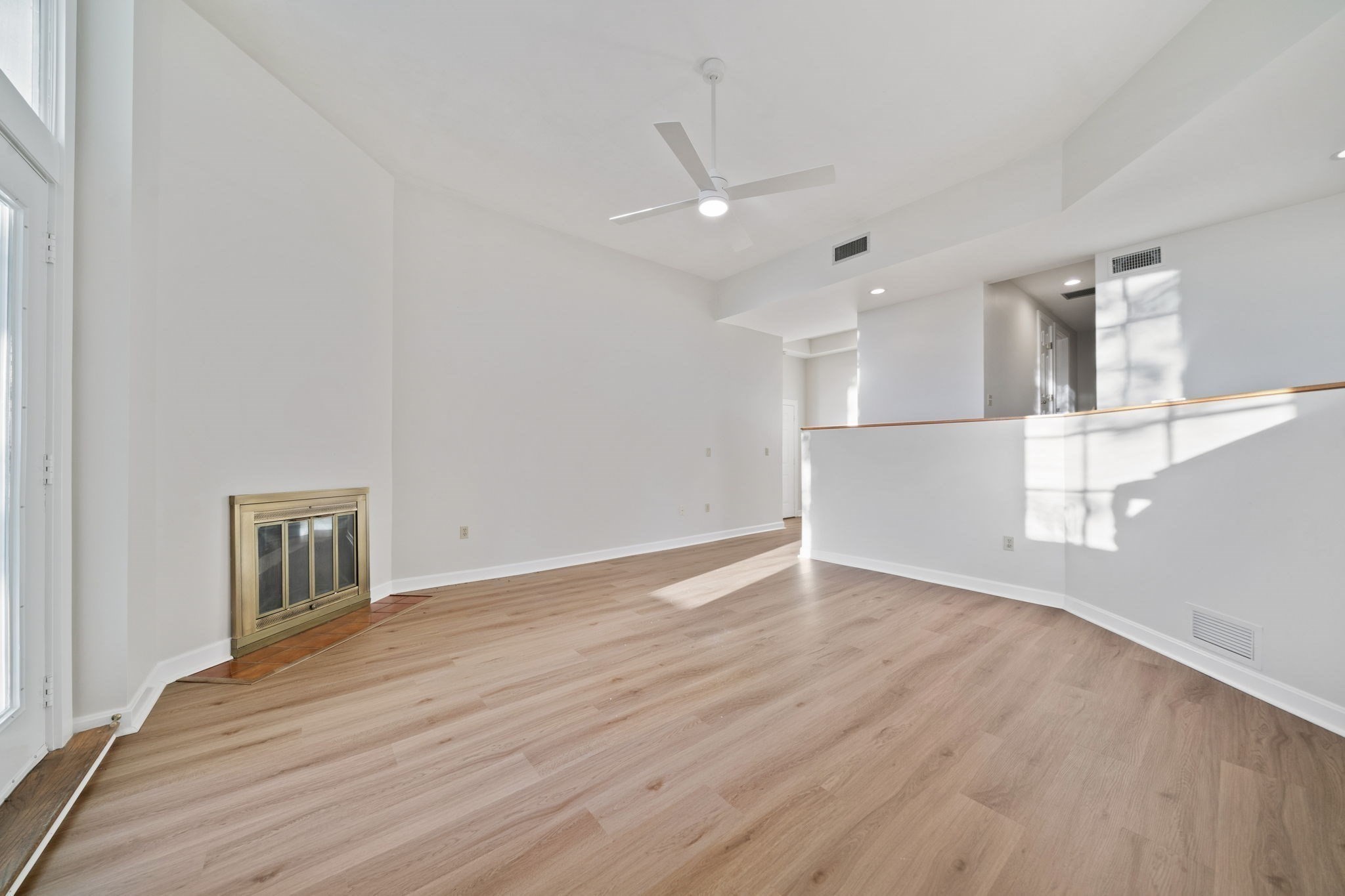 100 Parks St # 27 Property Photo 8