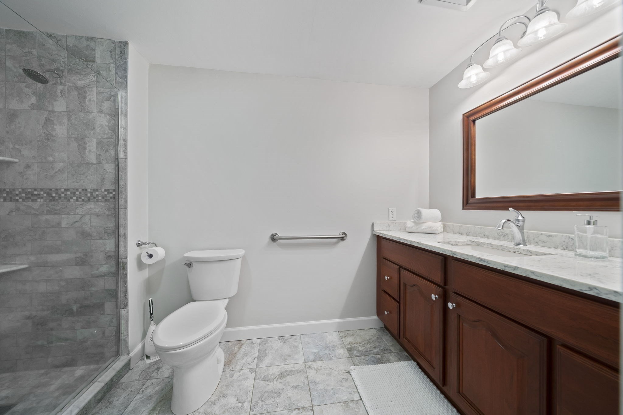 100 Parks St # 27 Property Photo 13