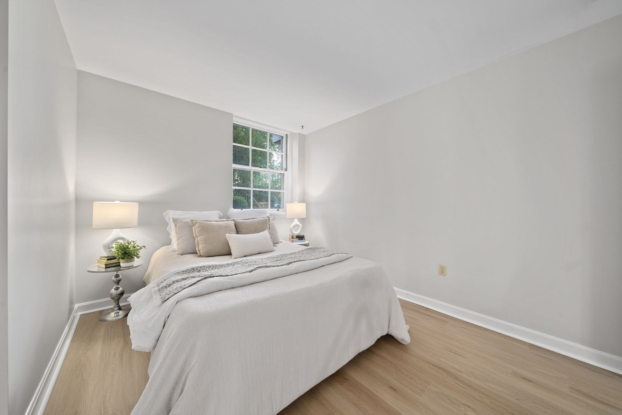 100 Parks St # 27 Property Photo 18