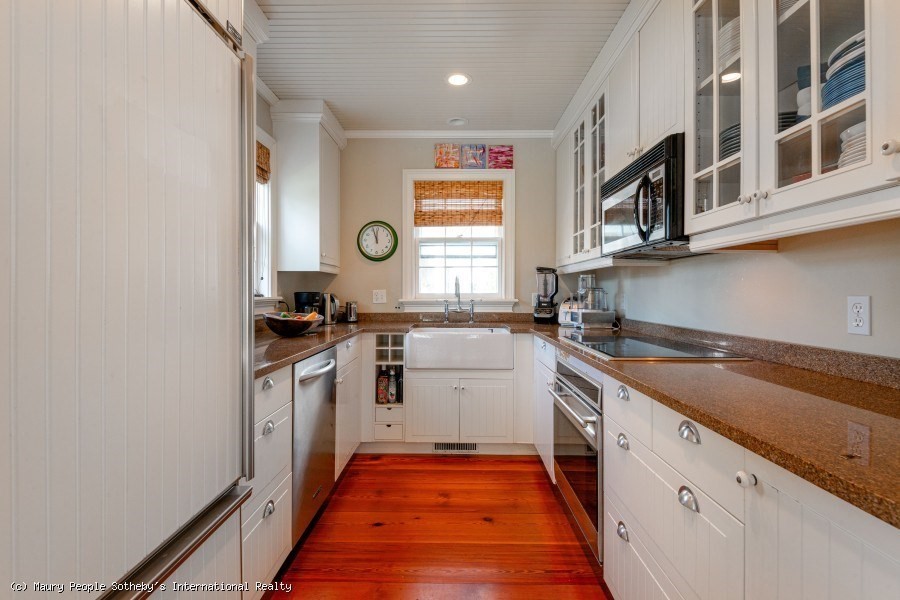 10 Mayhew Property Photo 30