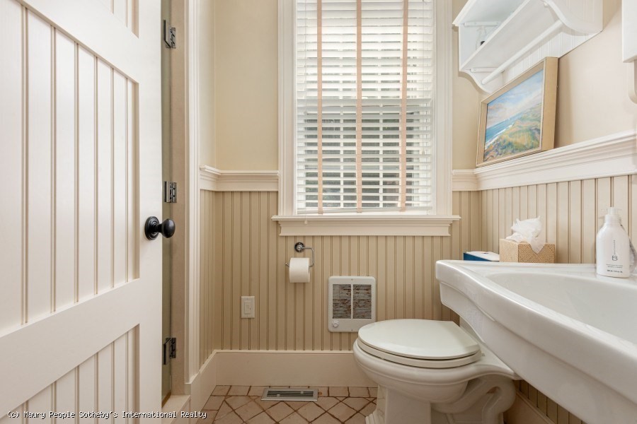 10 Mayhew Property Photo 32