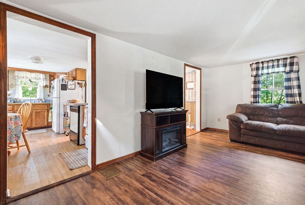 15 Samoset Street Property Photo 8