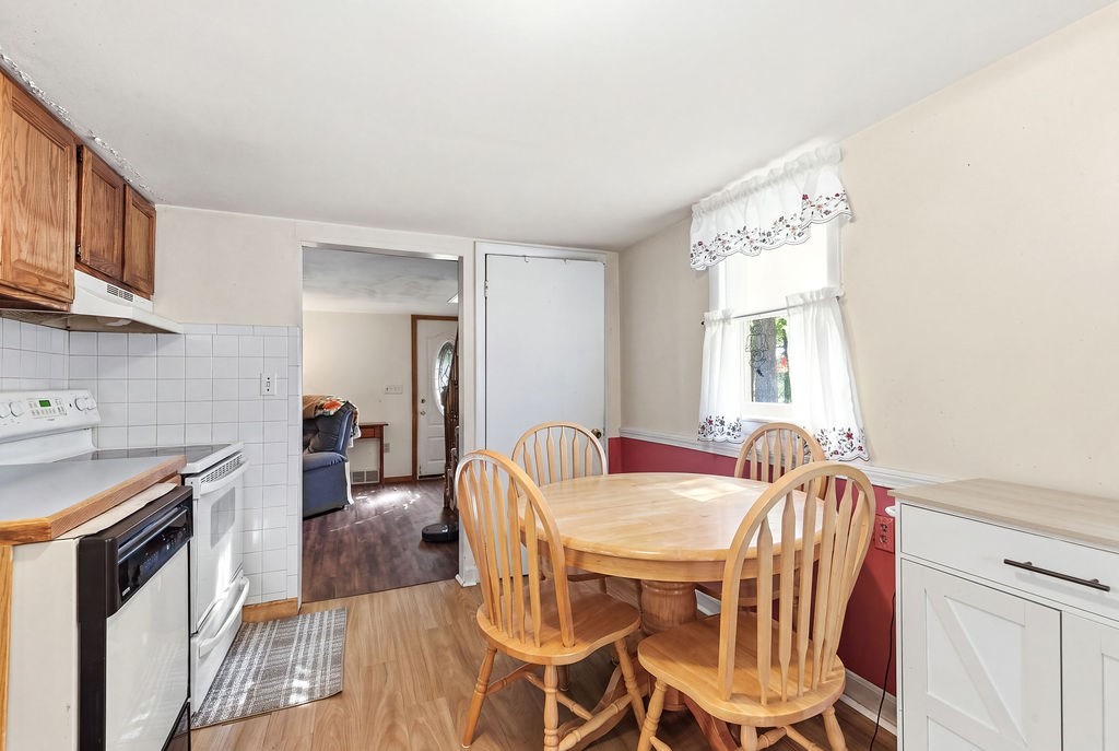 15 Samoset Street Property Photo 11