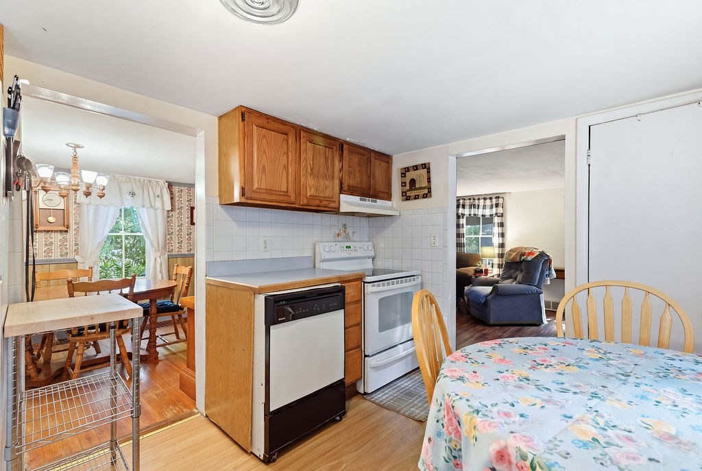 15 Samoset Street Property Photo 12
