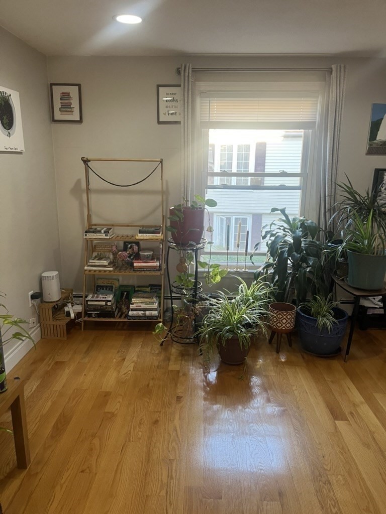 190 Sylvan St # 2 Property Photo 8