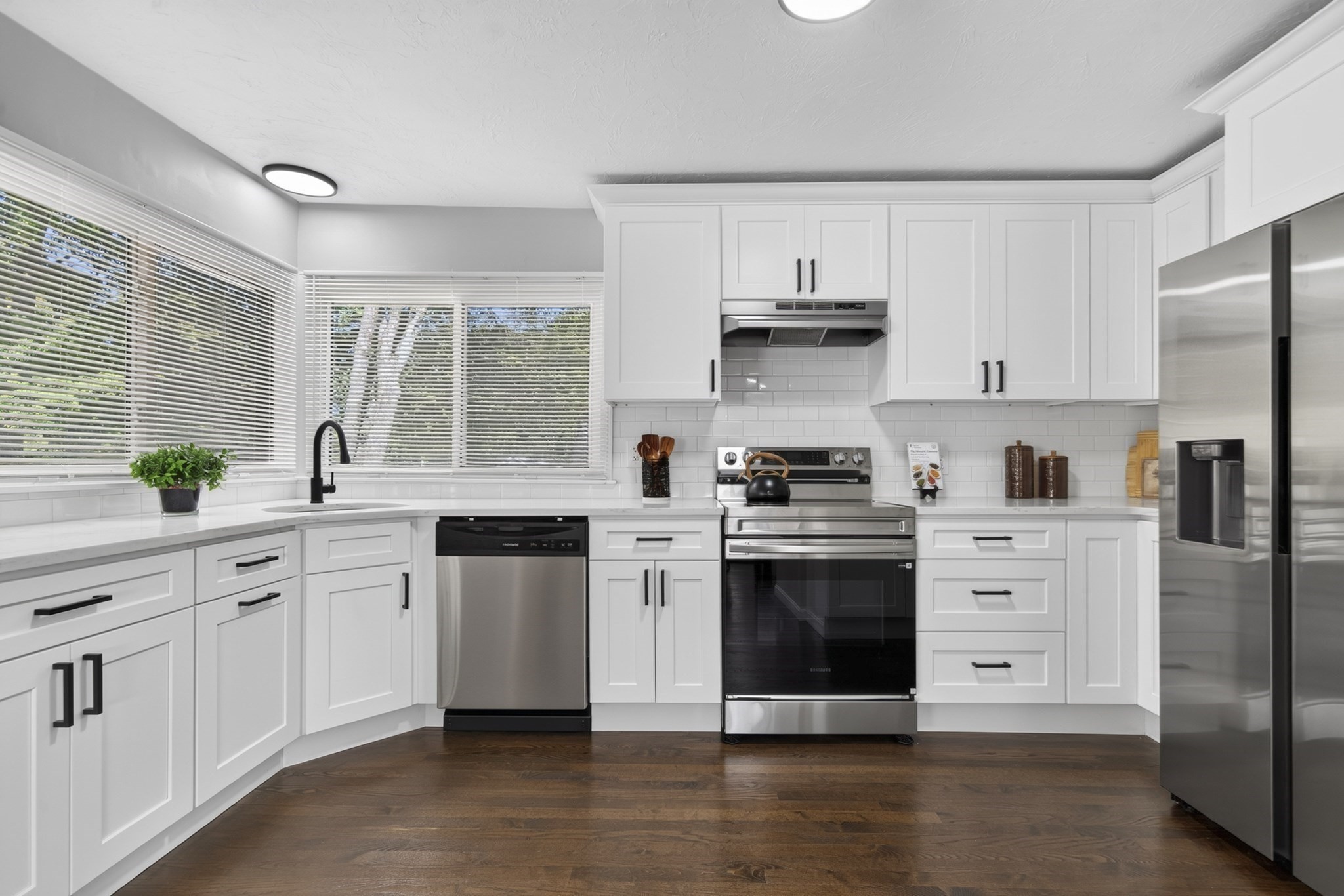2 Highland Ave Property Photo 14
