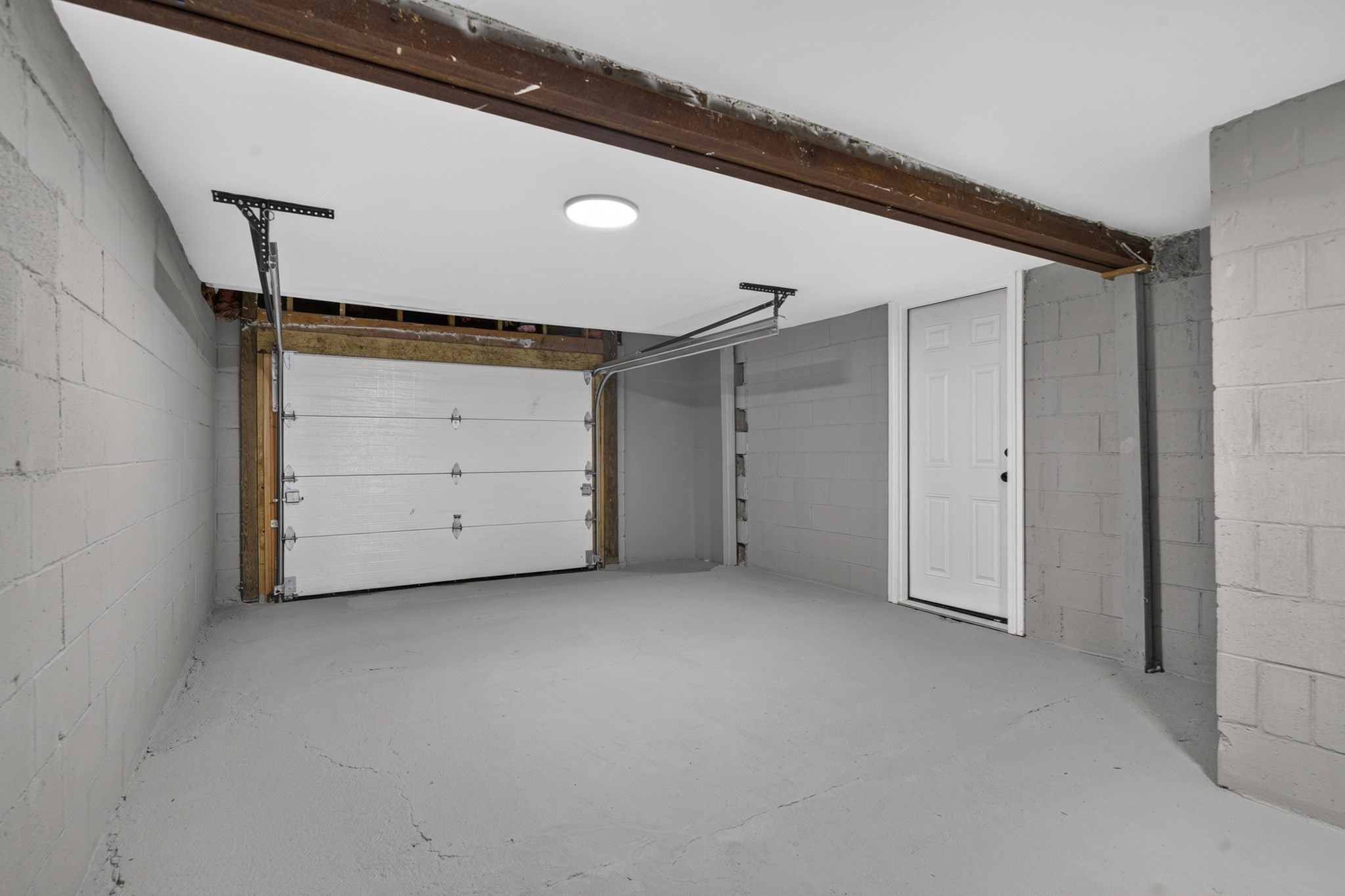 2 Highland Ave Property Photo 23