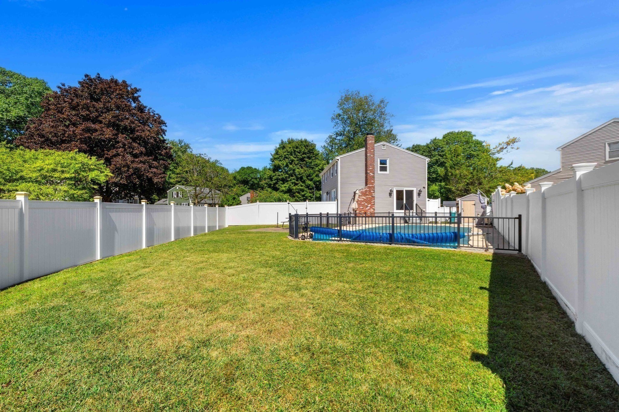 2 Ash St Property Photo 3
