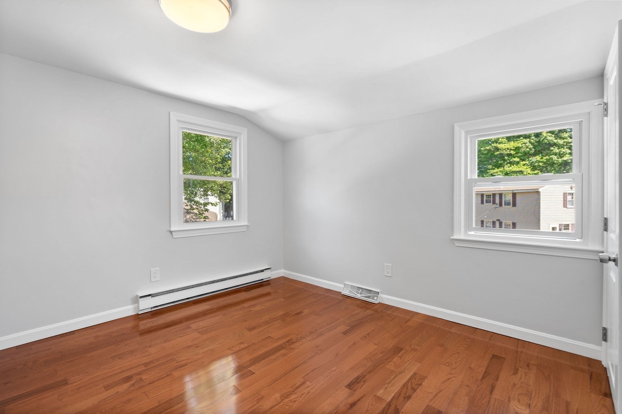 2 Ash St Property Photo 23