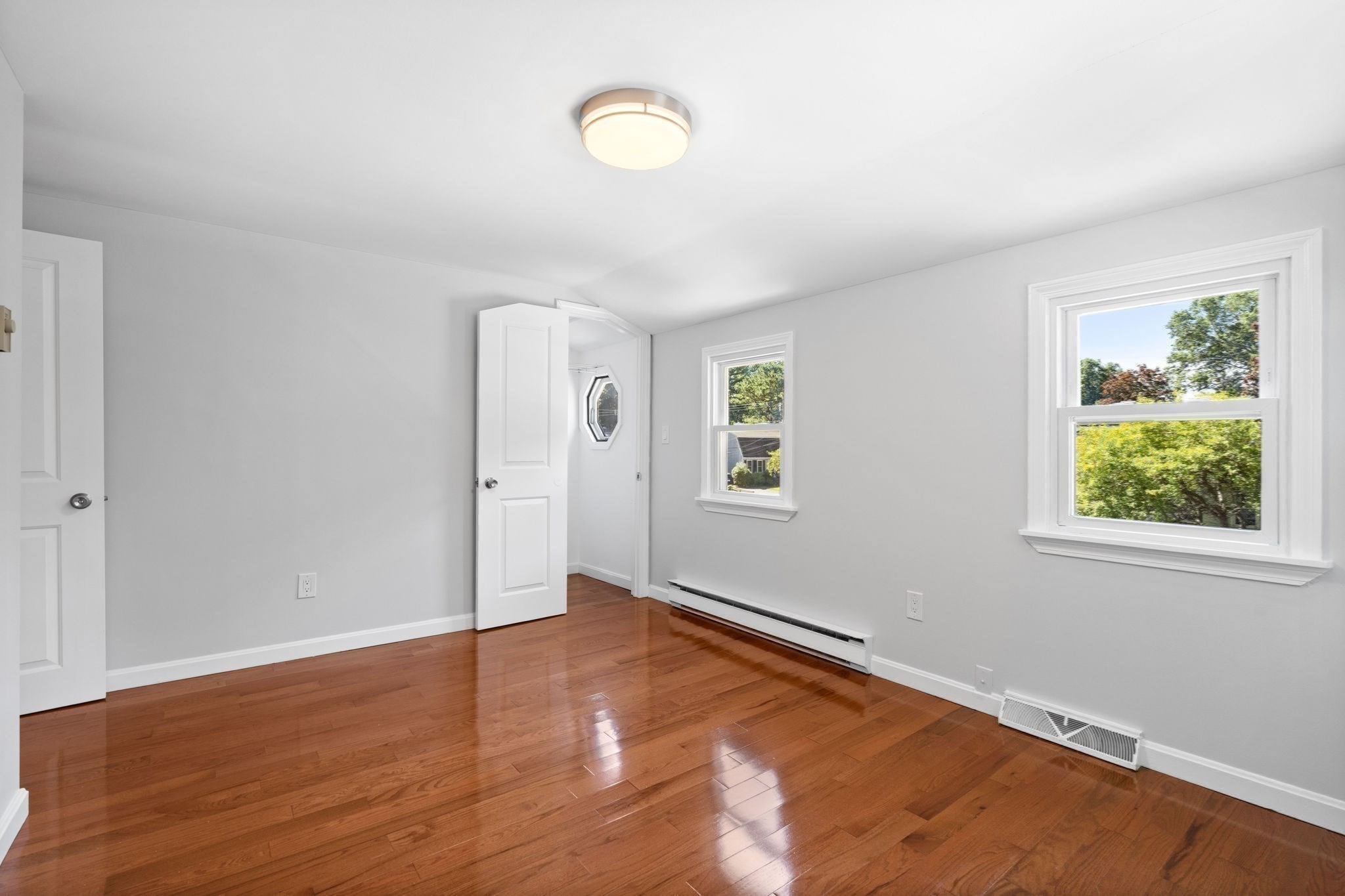 2 Ash St Property Photo 29