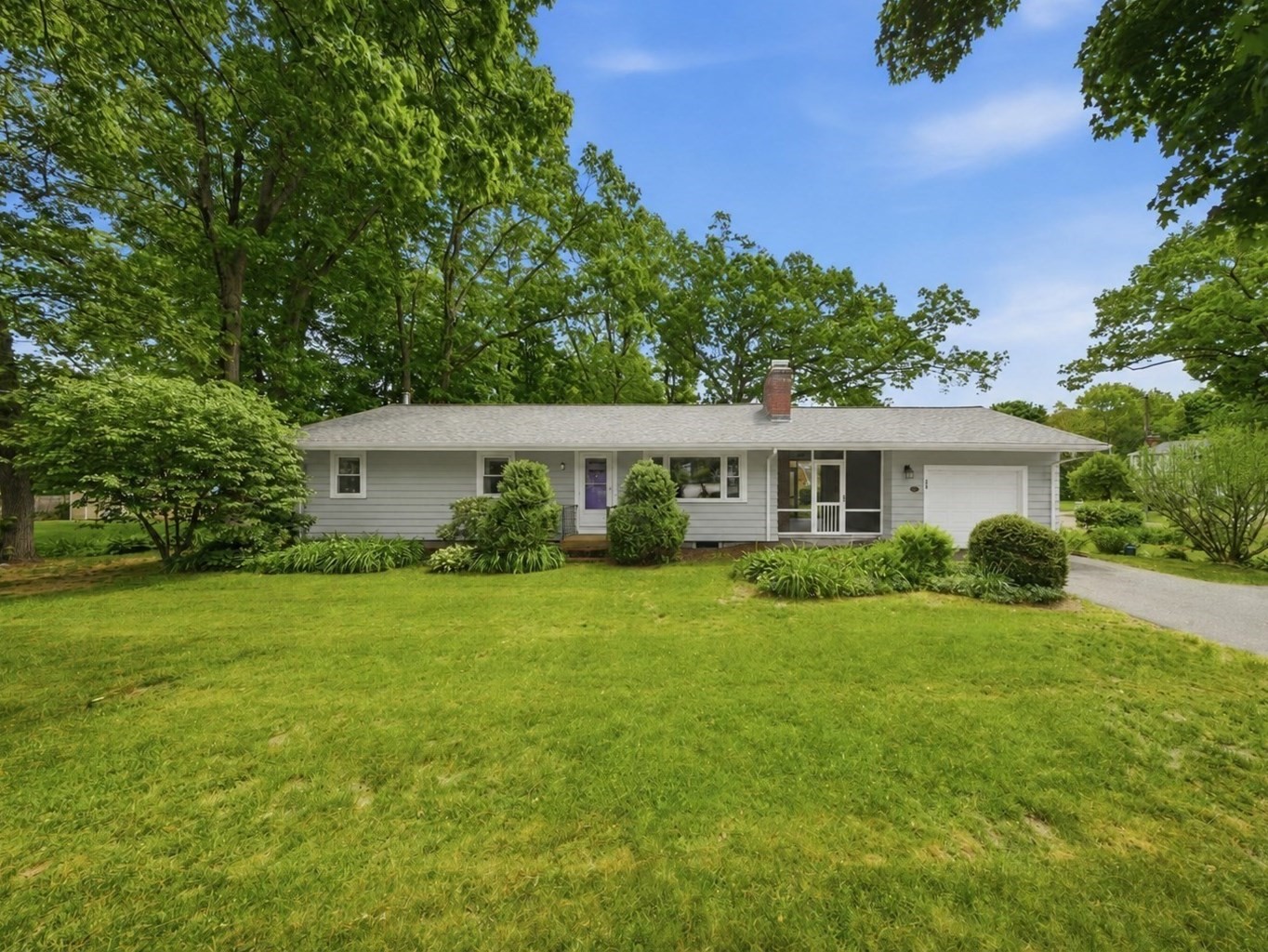 209 Mount Hope St Property Photo 1