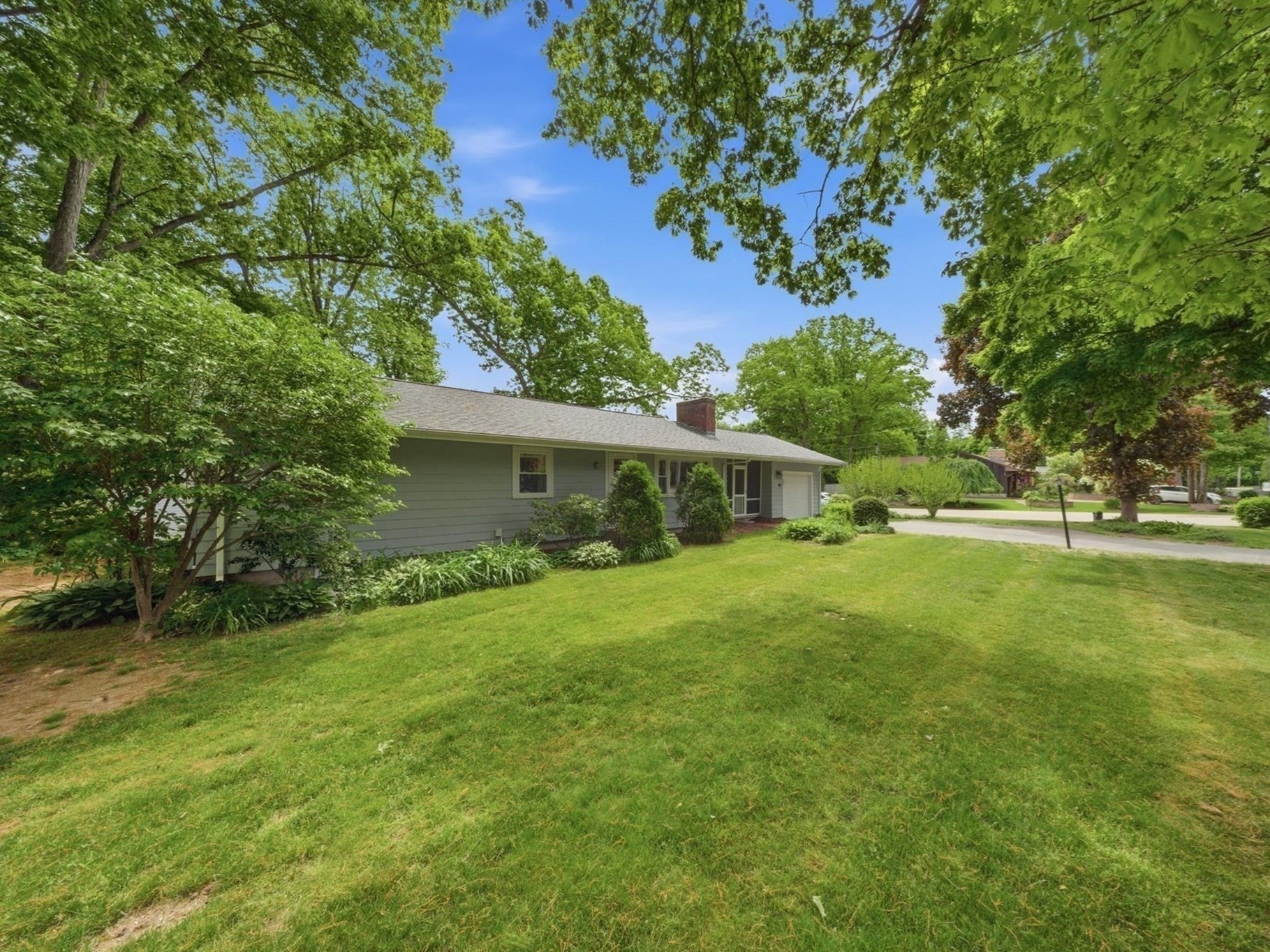 209 Mount Hope St Property Photo 3