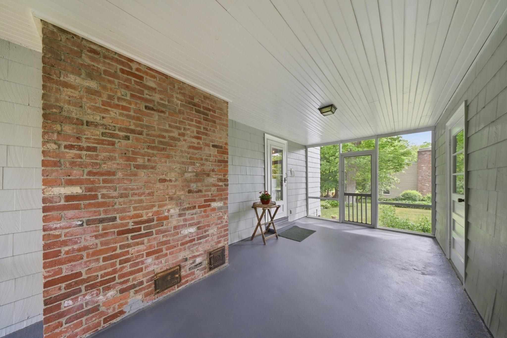209 Mount Hope St Property Photo 16